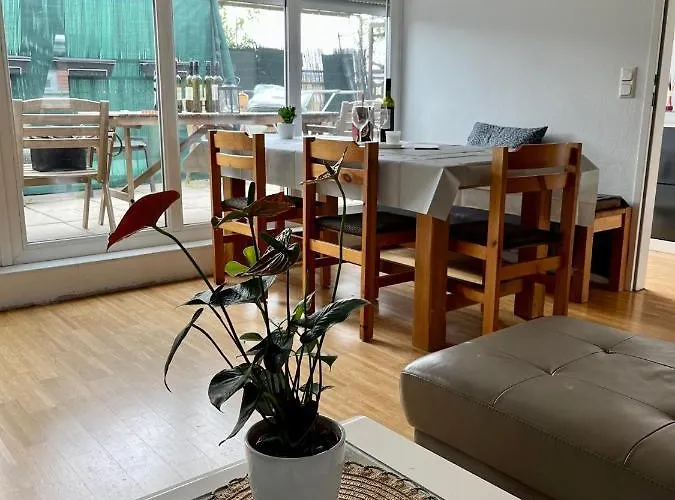 Dachgeschosswohnung mit kostenlosem Parkplatz !